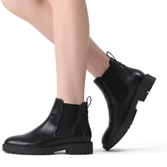 Dream Pairs Chelsea Ankle Boots- Black size 7.5 - Picture 1 of 8